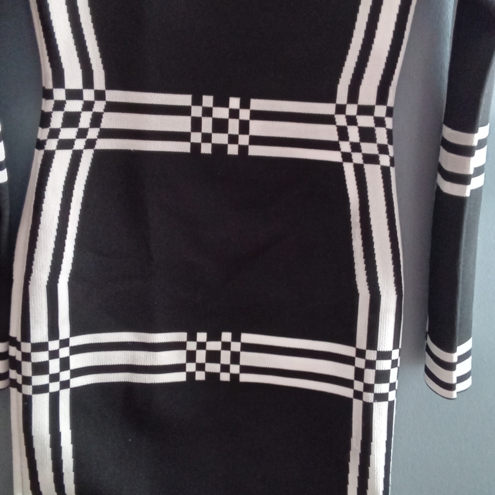 Black White Geometric Print Long Sleeve Knit‎ Mini Dress S M